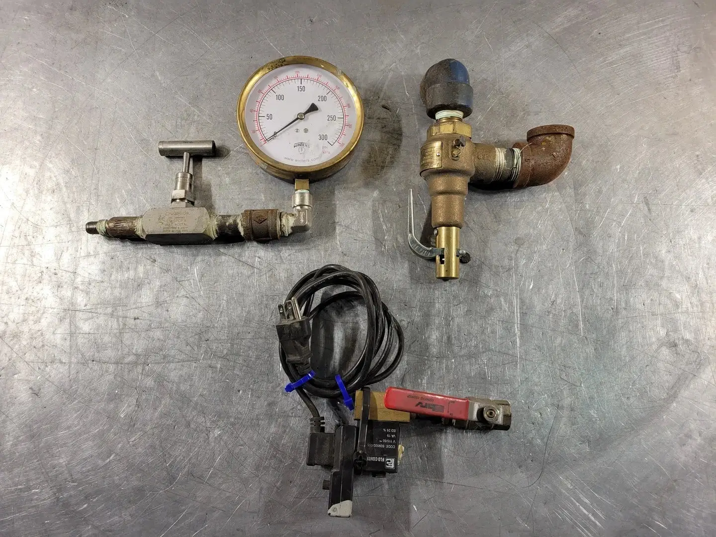 Assorted Valves