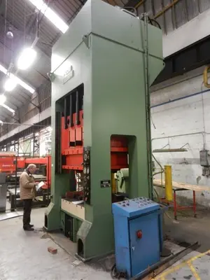 USED MOSSINI 250 TON + 120 TON