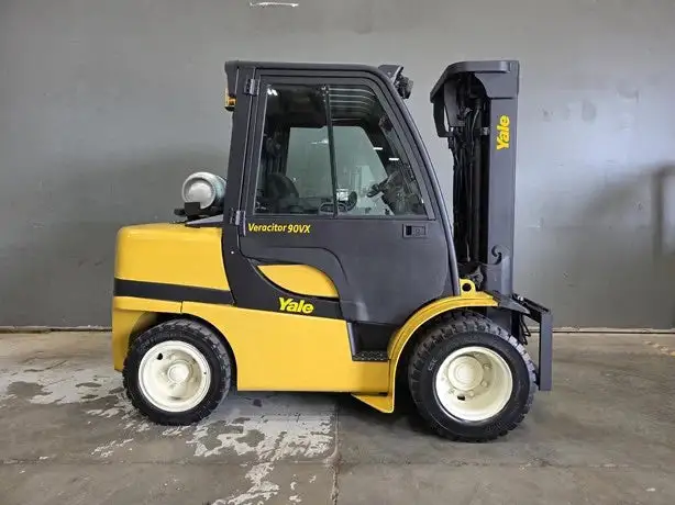 Used 2016 Yale GLP090VX Internal Combustion Forklifts: Pneumatic Tire New York US | United Lift #1446646
