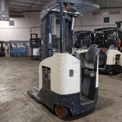 USED 2019 CROWN RR5725-45