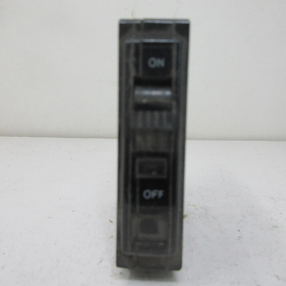 Square D QOB 15 Amp Breaker