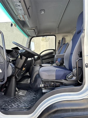 Used 2022 ISUZU "FTR" VAN BODY TRUCK - DIESEL (2022) Box trucks Texas US | MachineryMax #1488277