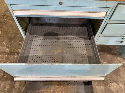 VIDMAR CABINET TOOLROOM WORK BENCH: YOBRO #24230