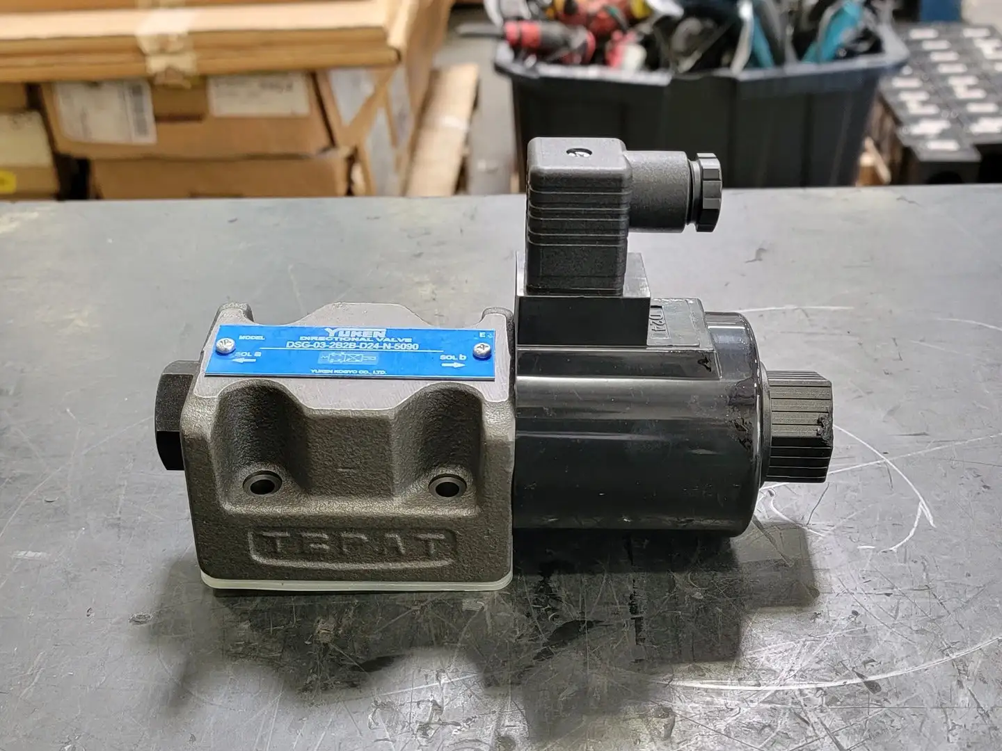 NEW YUKEN DSG-03-2B2B-D24-N-5090
