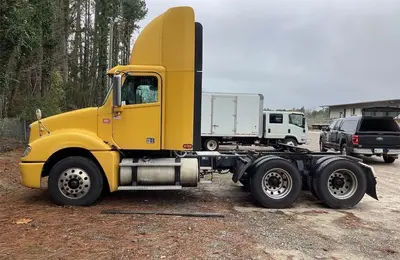 Used 2015 FREIGHTLINER FLD12064ST Misc Trucks Illinois US | Mitsubishi HC Capital America #163935