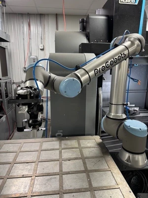 2019 HURCO VM-10I Vertical Machining Centers | Machinery Network (2)