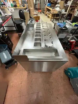 Used Duke Used Duke HCSS-LH Stainless Steel Dry Channel Soup Warmer Heated Holding Station Buffet - 220V Steam Tables (Food) Illinois US | Falcon Restaurant Supply #1375909