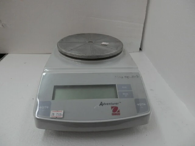 Used OHAUS _UNKNOWN_ Balances California US | Biotech Equipment Sales #1464685