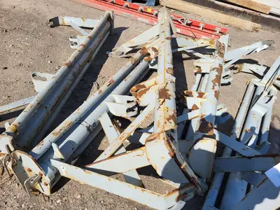 7.5ft. Conveyor Idler - Bracket Only