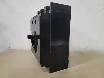 USED SQUARE D Q2L3225H