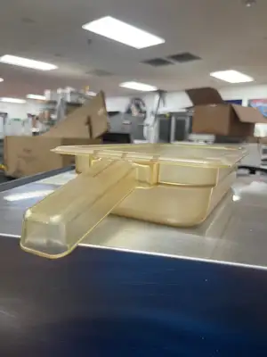 Used Carlisle Used 1/3 Size Amber High Heat Plastic Food Pan with Handle - 2 1/2" Deep Pans Illinois US | Falcon Restaurant Supply #1375868