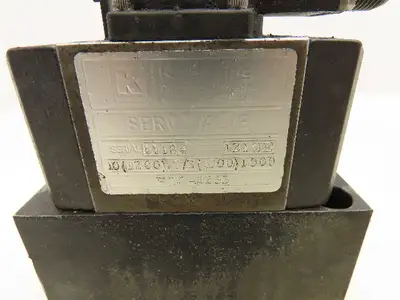 Koehring Pegasus Division PLS-2235 Hydraulic Servovalve 121UE