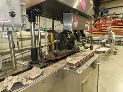 Stainless Bottle Capping Torque Machine Bottle Conveyor