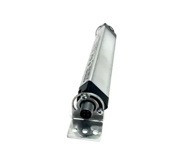 WLS28-2XWR-145DXQ | Banner  2-Color LED Light Strip 145mm Length White, Red, 803707 - Used