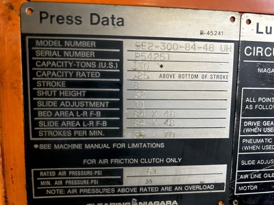 Used 1995 CLEARING NIAGARA CLEARING NIAGARA SE2-300-84-48-UH PRESS Straight Side Presses Tennessee US | Alma Machinery #1271716
