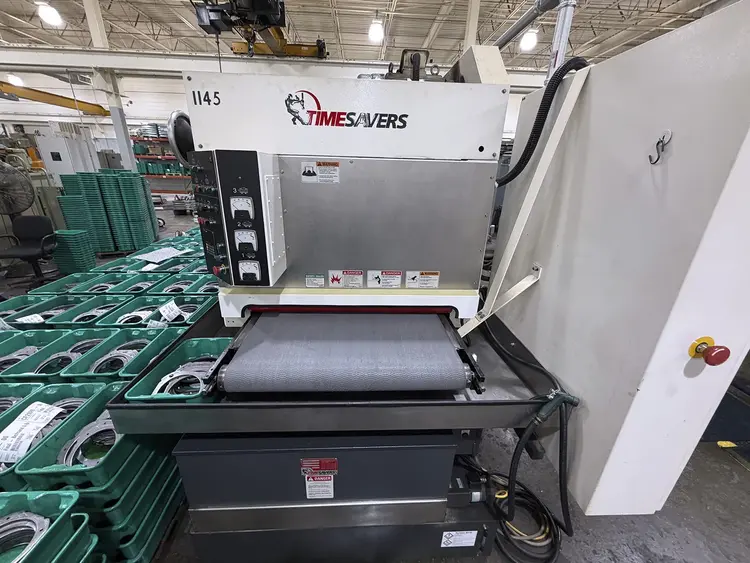Used 2015 TIMESAVERS Lynx 37MWT-DBB-60 Wide Belt Sanders Connecticut US | Machine Tool Bids #1481449