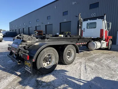 Used 2015 FREIGHTLINER 122SD HOOKLIFT Hooklifts & Roll-Offs Minnesota US | Carco Truck & Equipment #1513988