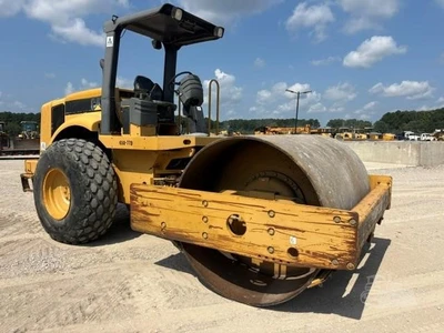 Used 2001 CATERPILLAR CS-563D Single Drum Rollers North Carolina US | Southeastern Equipment Corp #1467782