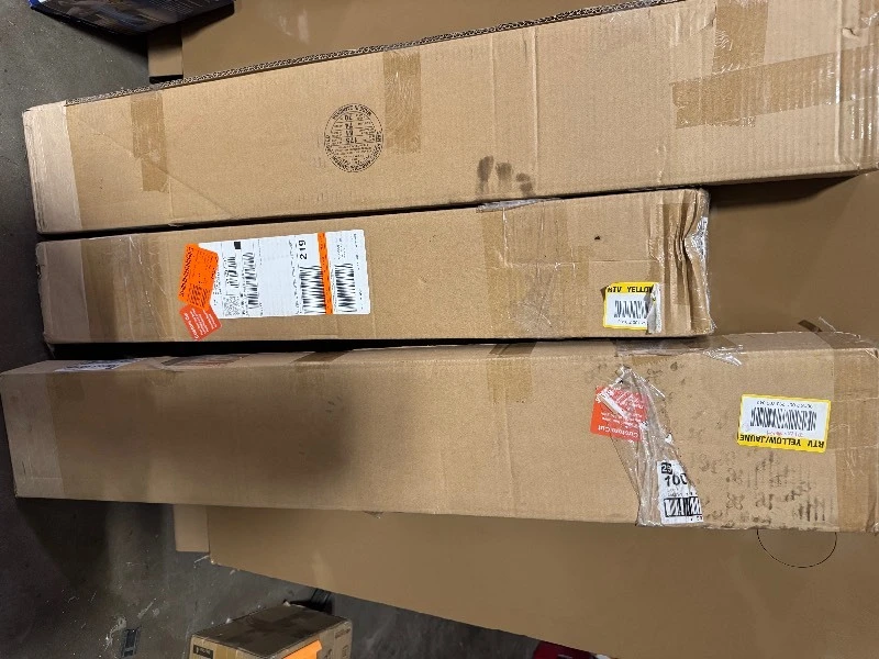 Lot of assorted Faux Wood Blinds customer returns see pictures