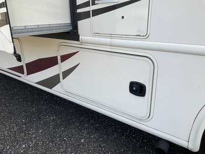 Used 2017 THOR MOTOR 31Z Campers, Caravans, Motorhomes Michigan US | Miedema Asset Management Group #1322363