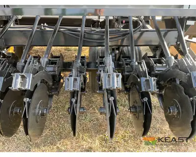 Used CRUSTBUSTER _UNKNOWN_ No-Till Drills Iowa US | Keast Enterprises #1360247