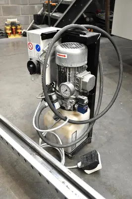 USED LVD PPEB 80 TON X 2500 MM CNC