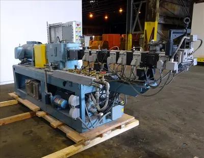 USED W&P ZSK40