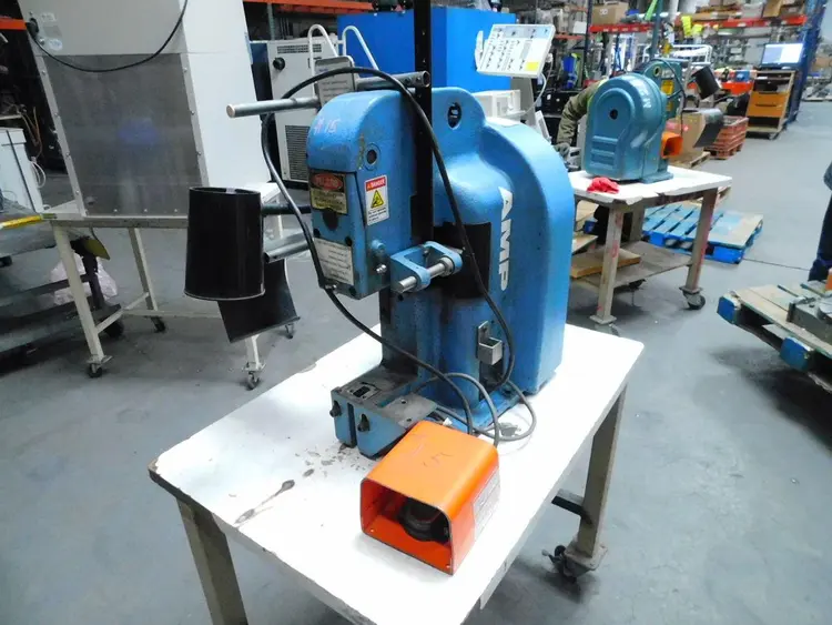 Used AMP 565435-5 Wire Crimpers Texas US | Aucto #1454532