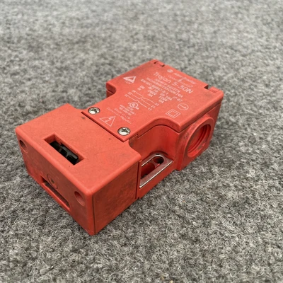 Used Allen-Bradley 5-30N Relays & Switches California US | Davliegogo LLC #1707051
