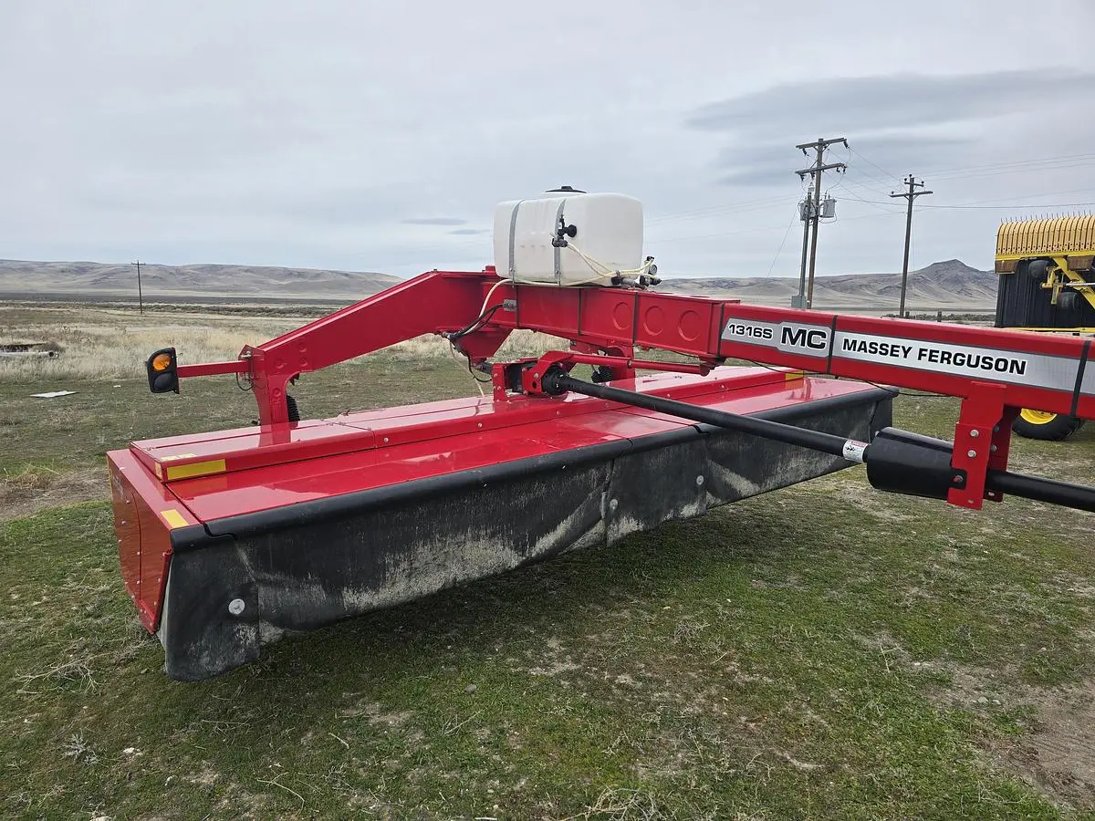 USED 2023 MASSEY FERGUSON 1316S