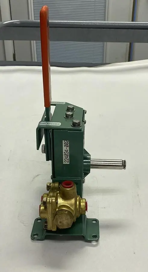 New | in-Stock ASCO 8408B006 Solenoid Valves | Surplus Asset Holdings #1204195