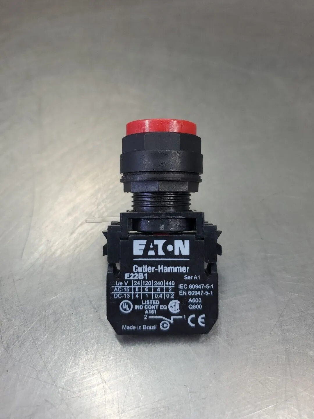 Cutler-Hammer E22B1 Ser A1 Contact Block Selector Switch, Red. 4D-3