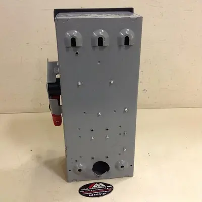 USED SQUARE D H322N