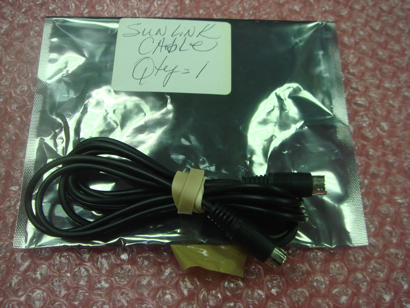 Sun Link 4-Pin Male to 4-pin Male Cable (Qty 1)