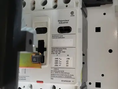 Used EATON CUTLER-HAMMER HFD3015 Switchgears British Columbia CA | Lenmark #239889