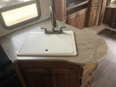 USED 2016 KEYSTONE SPRINTER SERIES M-299