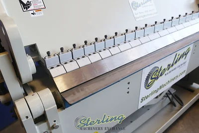 New | in-Stock BAILEIGH BB-7210H Box & Pan Brakes including Finger California US | Sterling Machinery Exchange #1465646