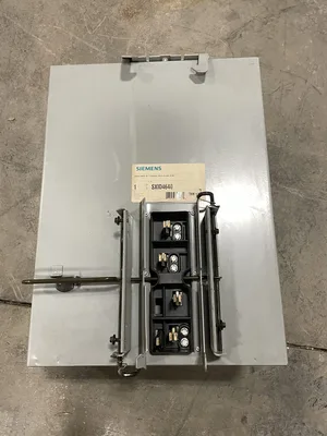 Siemens Sentron SXID4640 200A Fusible Busway Switch Bus Plug 50-150HP 600V