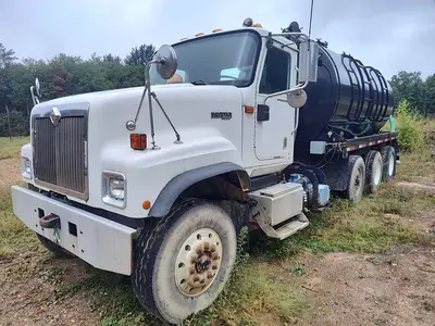 Used 2007 INTERNATIONAL 5500I WATER TRUCK Water Trucks Pennsylvania US | East West Machinery & Drilling #1417513