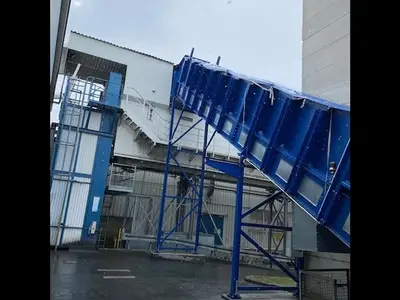 USED 2018 HUBER RHIHPV 120 CONVEYOR SYSTEM WITH LOADING BUNKER