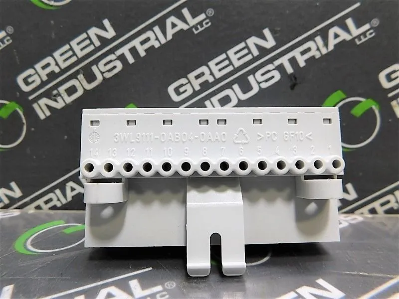 USED SIEMENS 3WL9111-0AB04-0AA0