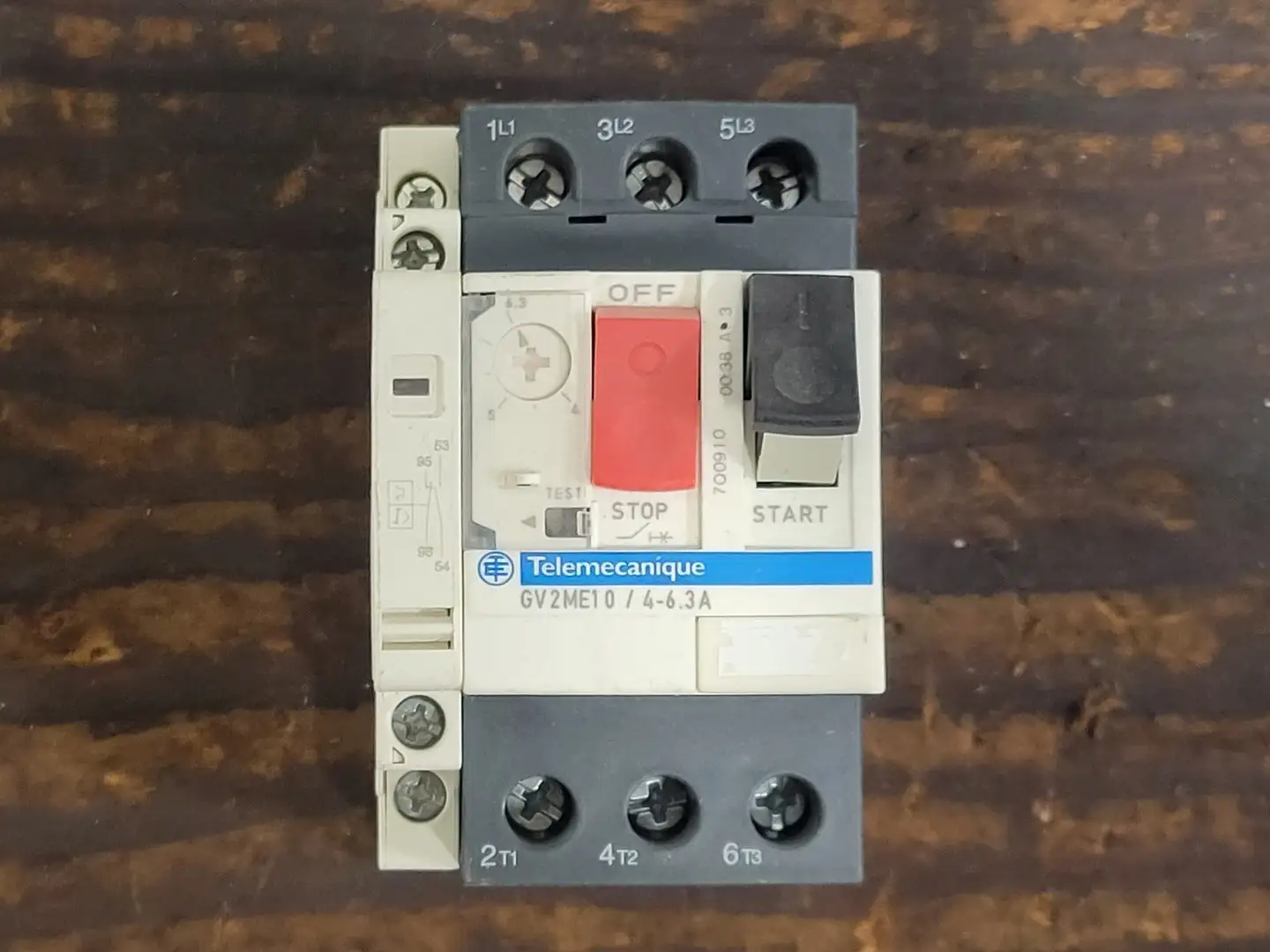 Used TELEMECANIQUE GV2ME10 Switchgears British Columbia CA | Lenmark #242056