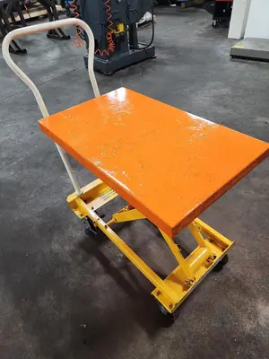 VESTIL SCSC-400-2032 Miscellaneous, Hydraulic Lift Table | Machinery Central (1)