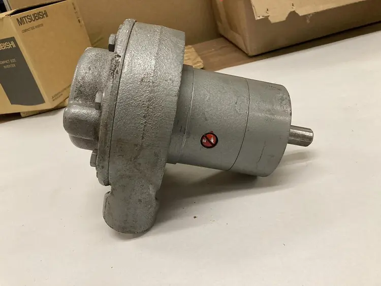 Used TUTHILL 3RCK1B Pumps | Surplus Asset Holdings #1206188