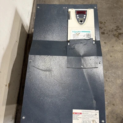 USED Schneider ATV71HD55N4