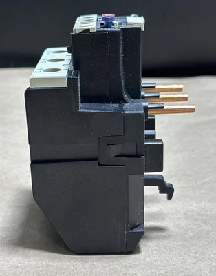 NEW Telemecanique LR2D3322