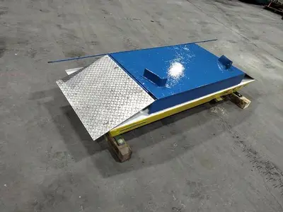 USED SOUTHWORTH LIFT TABLE