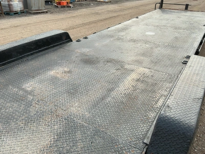 Used 2006 KAUFMAN 36' TANDEM AXLE GOOSENECK Gooseneck Cargo Trailers Michigan US | Miedema Asset Management Group #1769393