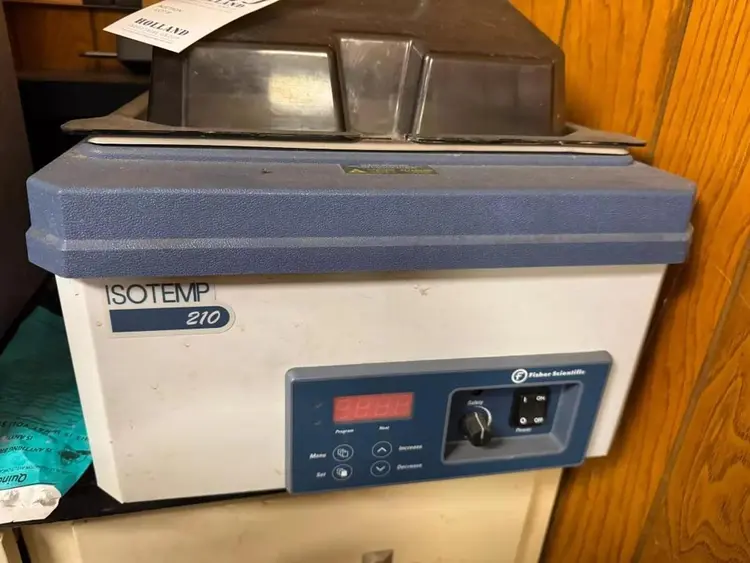 Used Fisher _UNKNOWN_ Lab Water Baths Pennsylvania US | Global Equipment International, LLC #760229