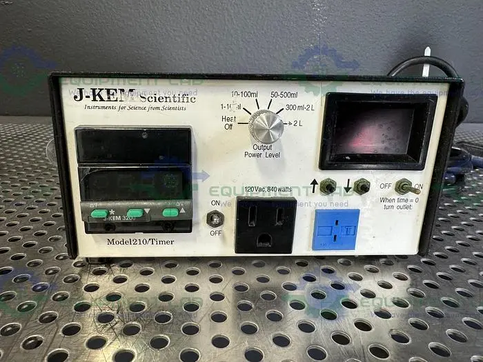 Used J-KEM SCIENTIFIC 210 TIMER TEMPERATURE CONTROLLER 120 VAC 840 WATTS Temperature Controls | Equipment Lab #486480